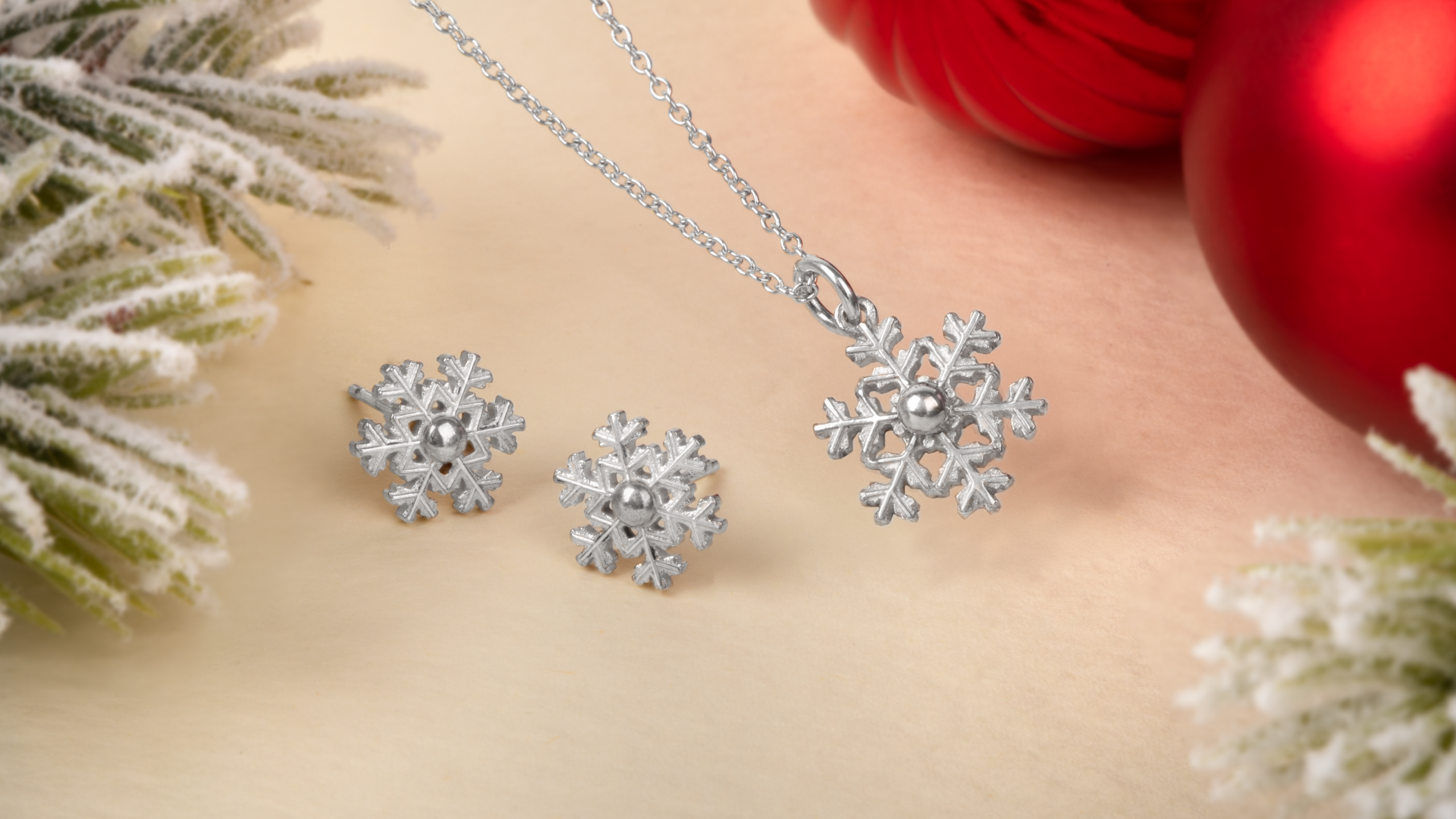 Affordable Christmas Jewellery Gifts For Your Loved One