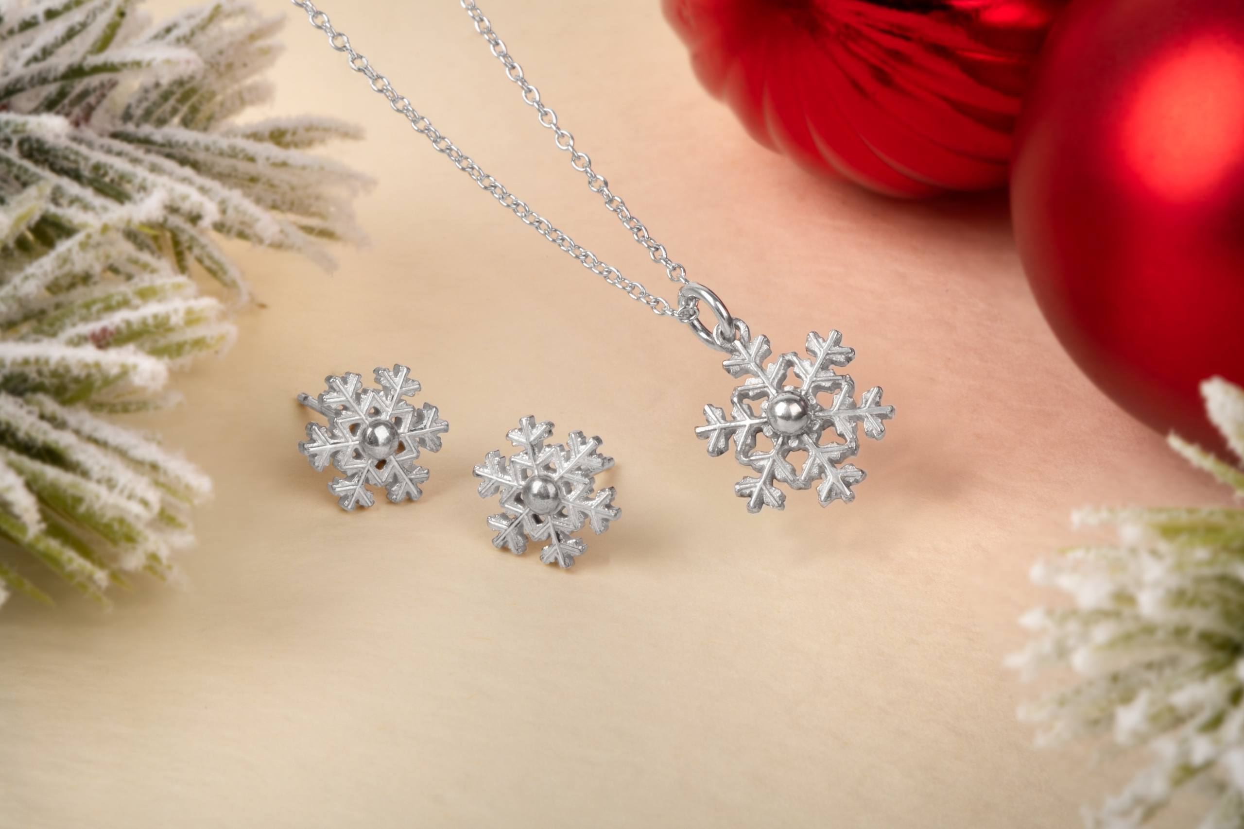 Affordable Christmas Jewellery Gifts For Your Loved One