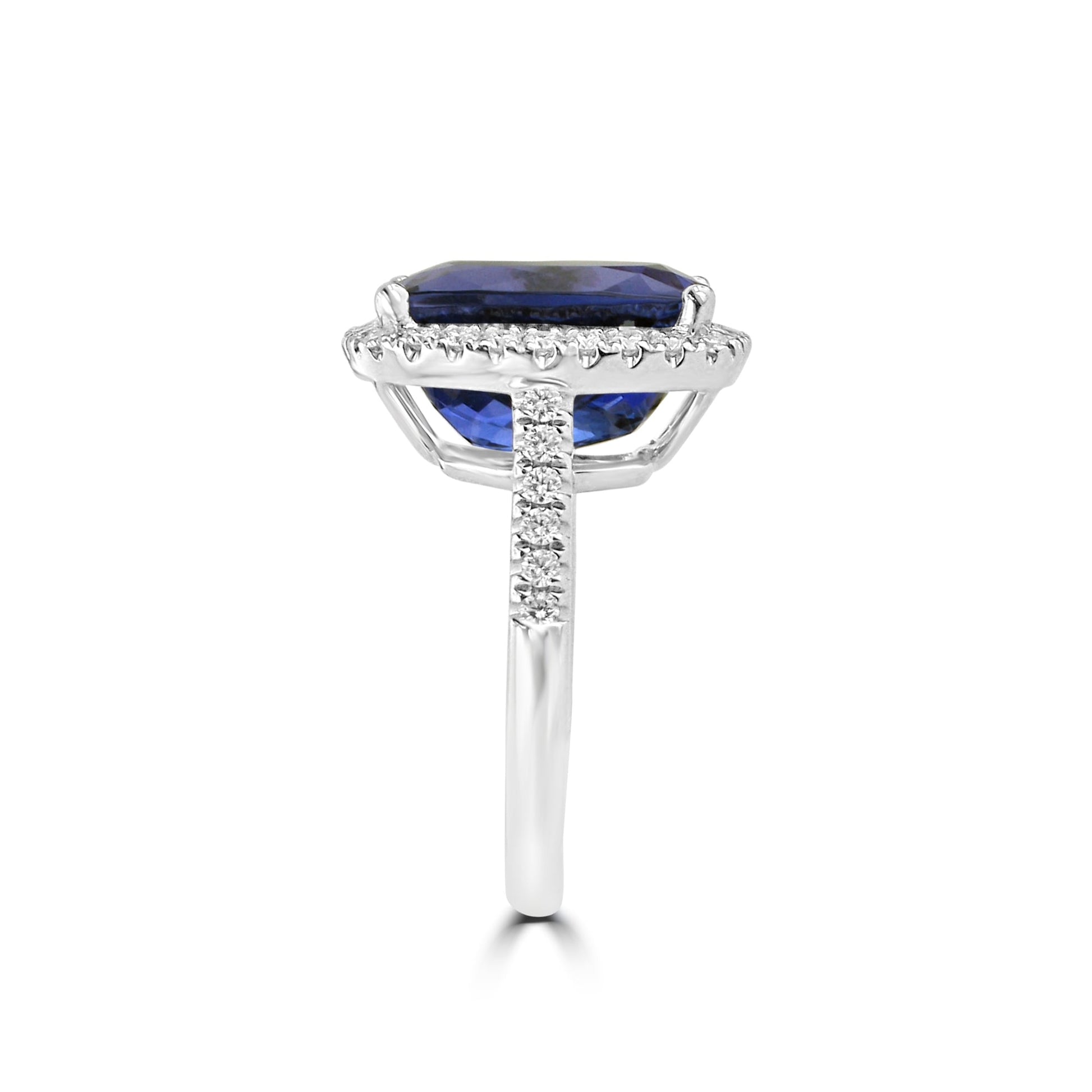 10.00ct Tanzanite and Diamond Platinum Cocktail Cluster ring
