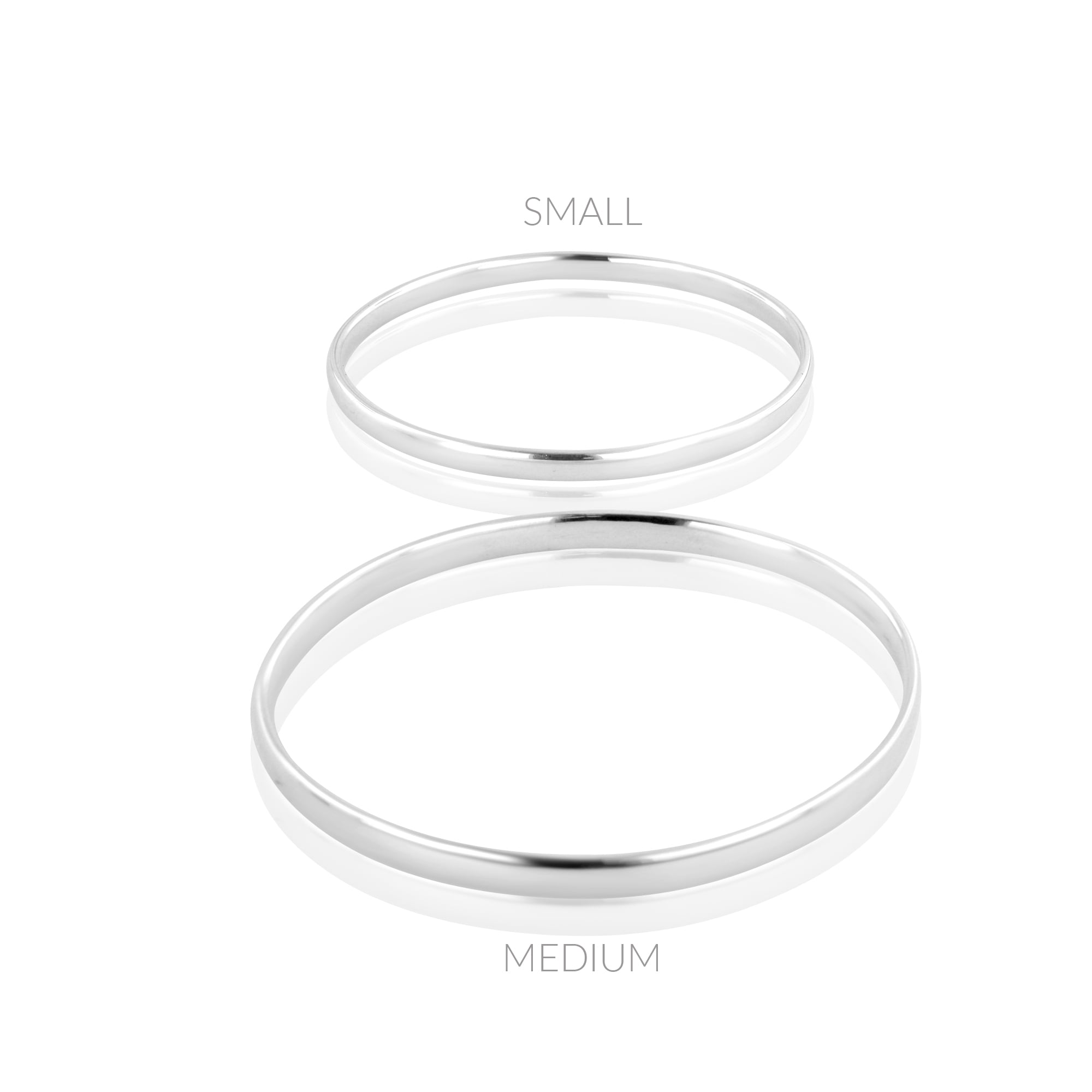 Medium Handcrafted 5mm Silver Oval Court Bangle