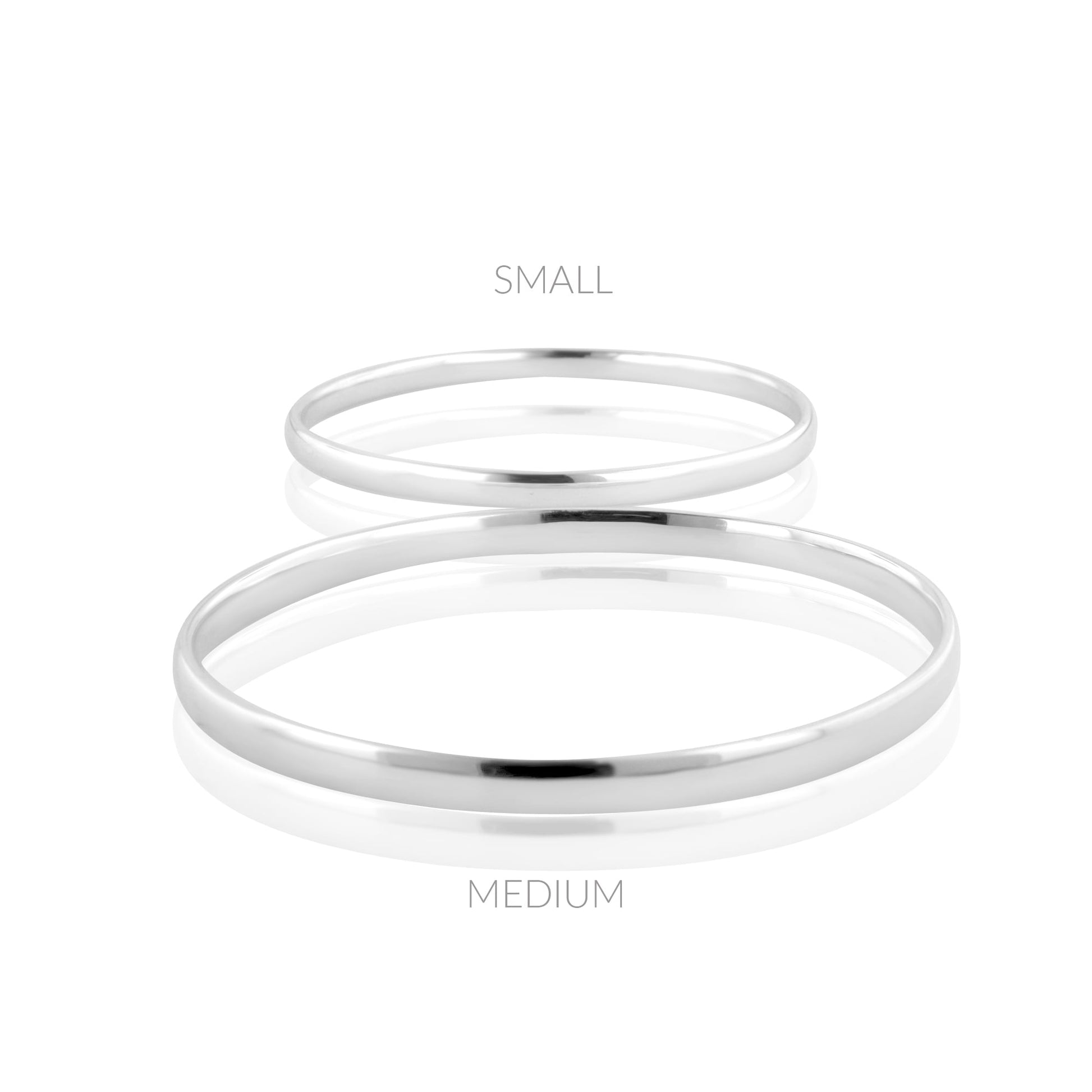 Medium Handcrafted 5mm Silver Oval Court Bangle