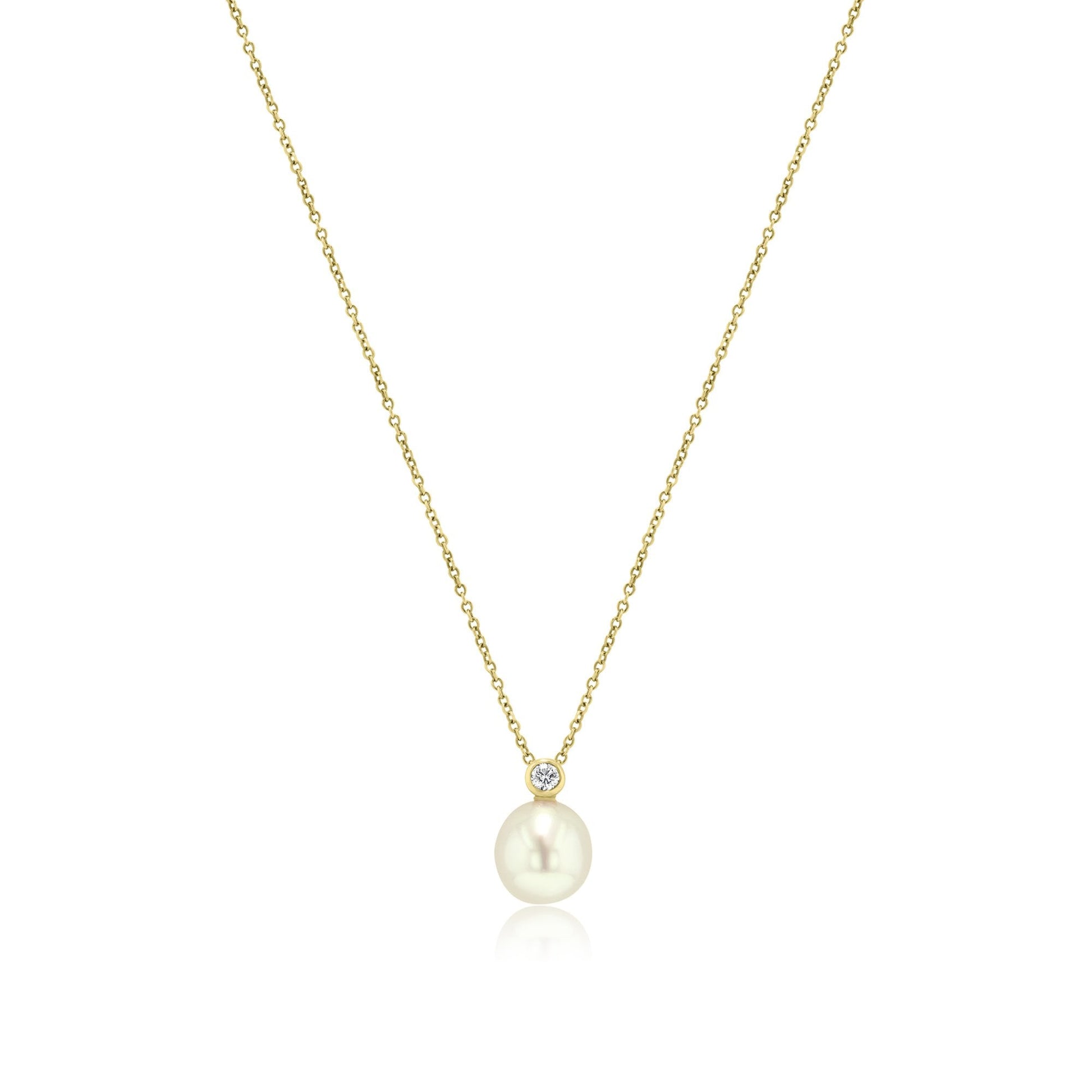 18ct Yellow Gold South Sea Cultured White Pearl & Diamond Pendant with Chain