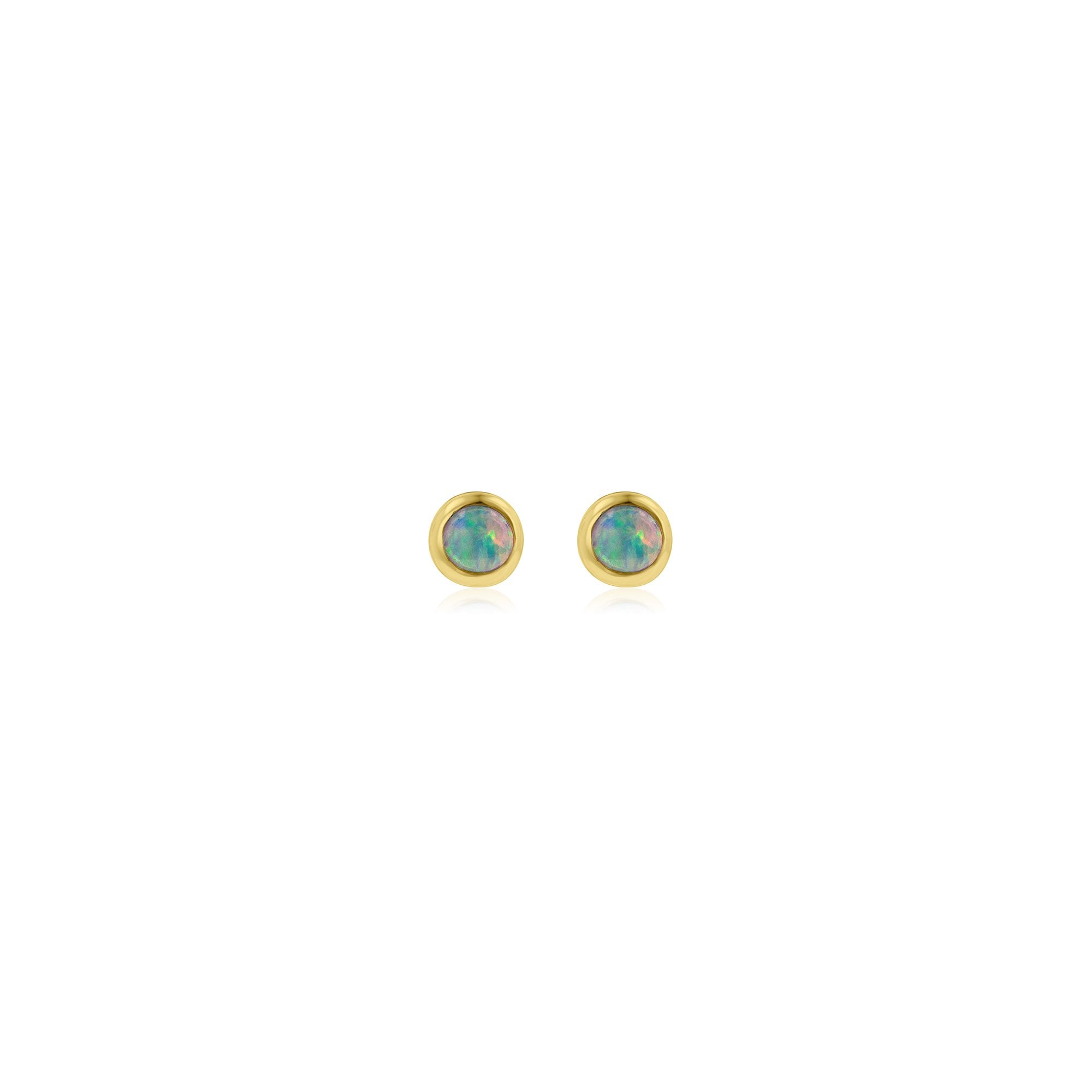 9ct Yellow Gold Stud Earrings With Round Cabochon Opal