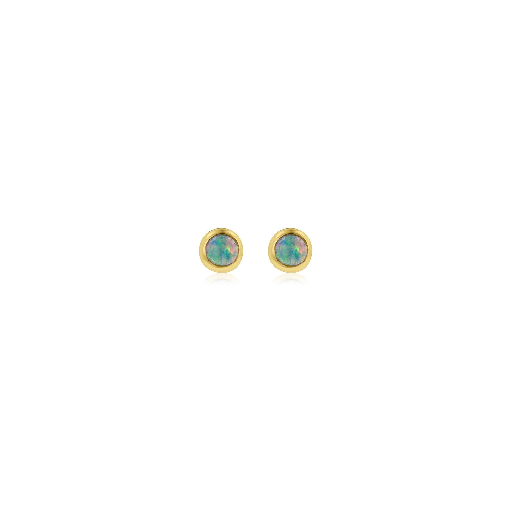 9ct Yellow Gold Stud Earrings With Round Cabochon Opal