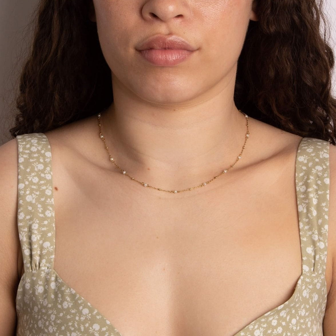 9ct Yellow Gold Fine Chain Necklace With Faceted Beads & Pearls