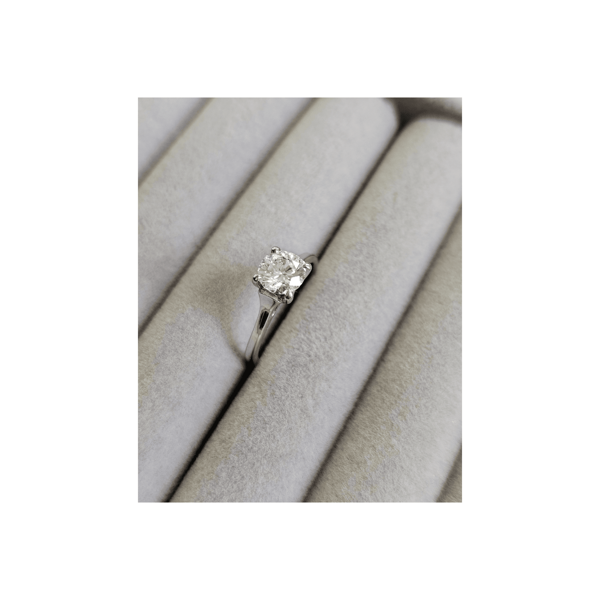 Platinum Claw Set Brilliant Cut Diamond 1.05ct Total Pre-Owned Engagement Ring
