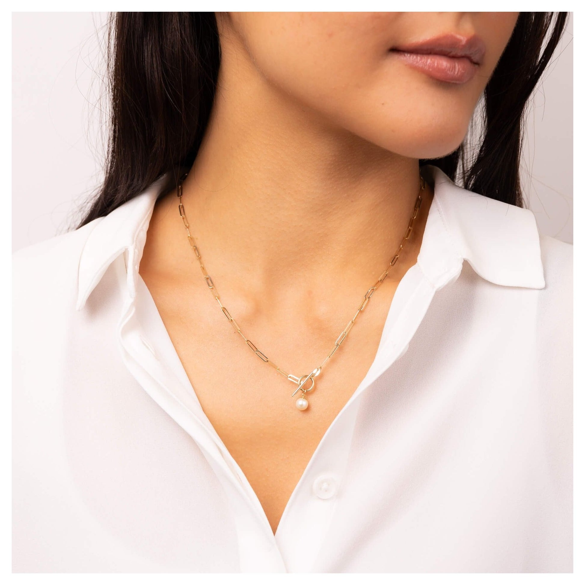 Delicate 9ct Yellow Gold Chain With White Freshwater Pearl Drop