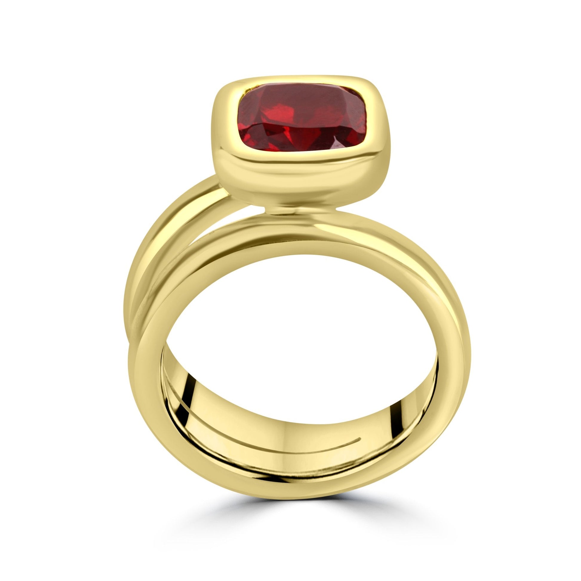 9ct Yellow Gold Dress Ring With 2.70ct Cushion Cut Garnet on a Twist Shank