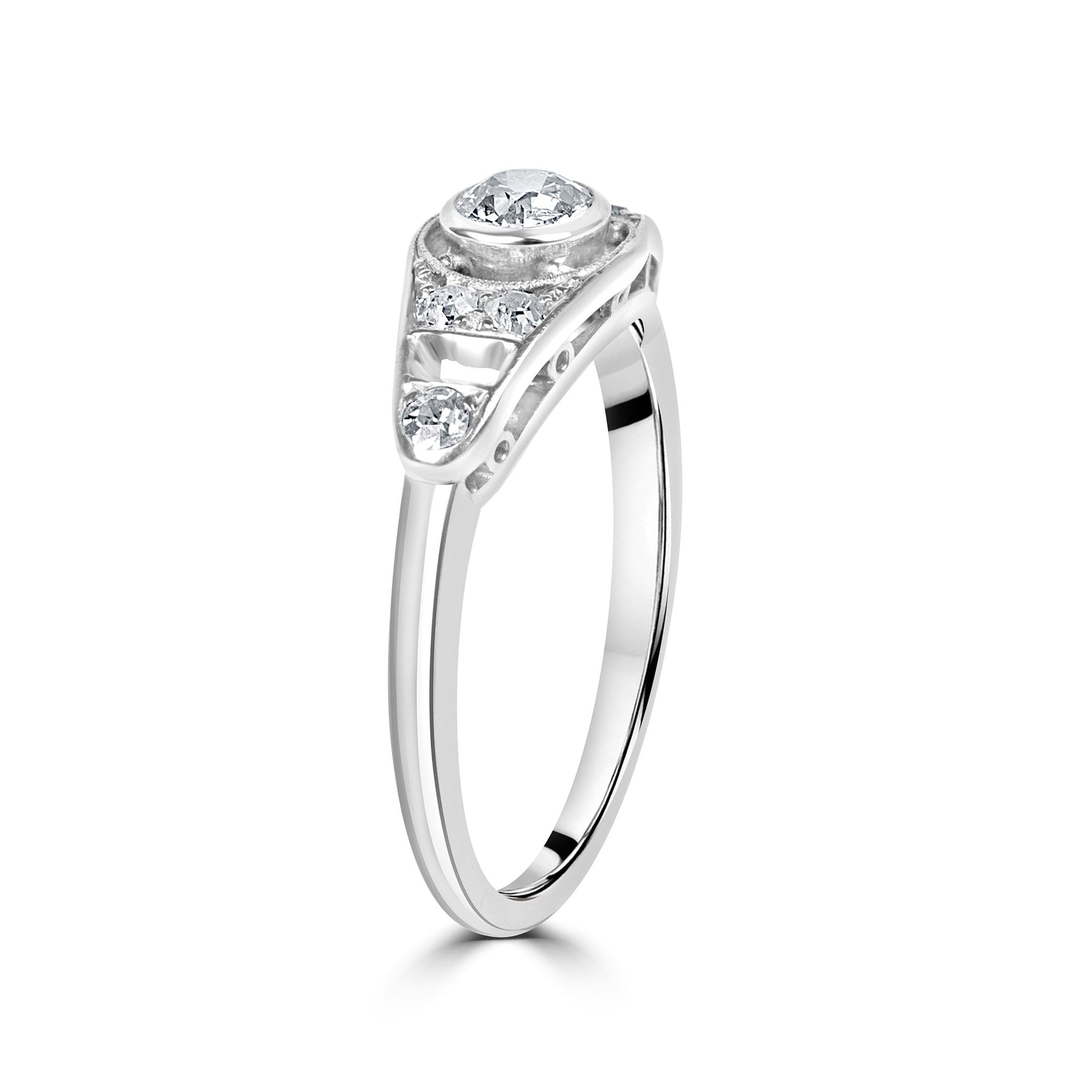 Deco Style Pre-Owned Diamond Ring