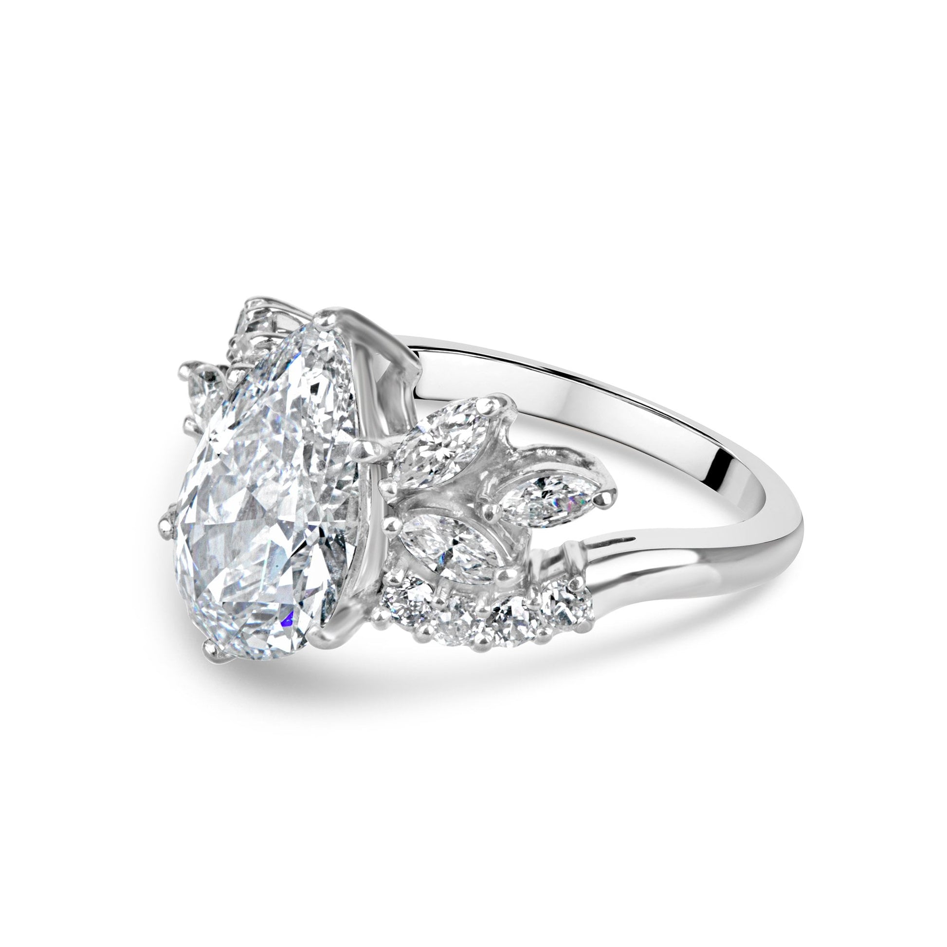 Platinum 2.44ct Pear Cut Vintage Diamond Pre-Owned Ring