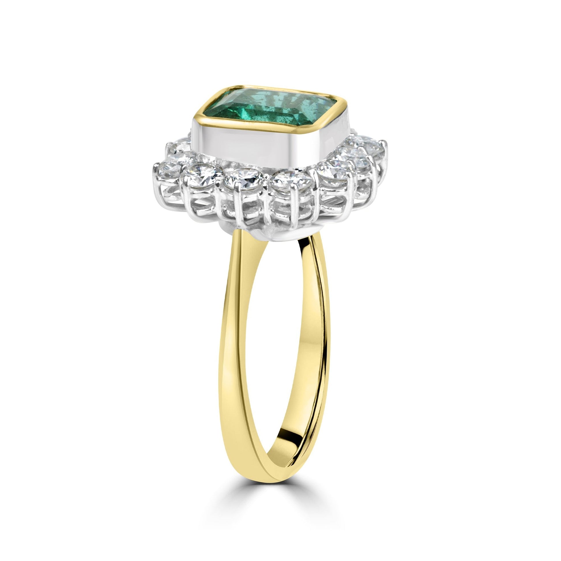 18ct Gold Emerald and Diamond Cluster Pre-Owned Ring