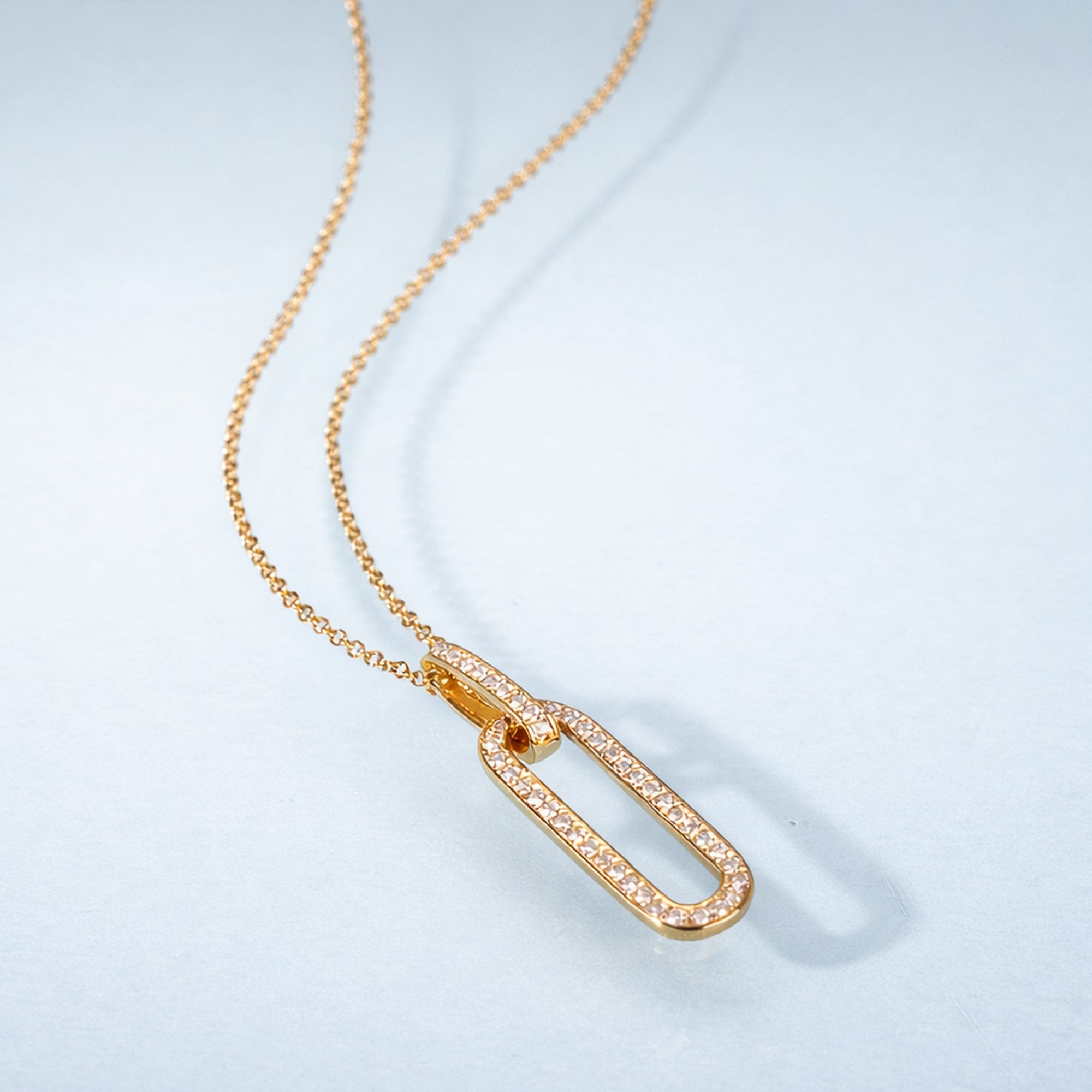 18ct Yellow Gold 0.16ct Round Brilliant Cut Diamond Interlocking Link Necklace