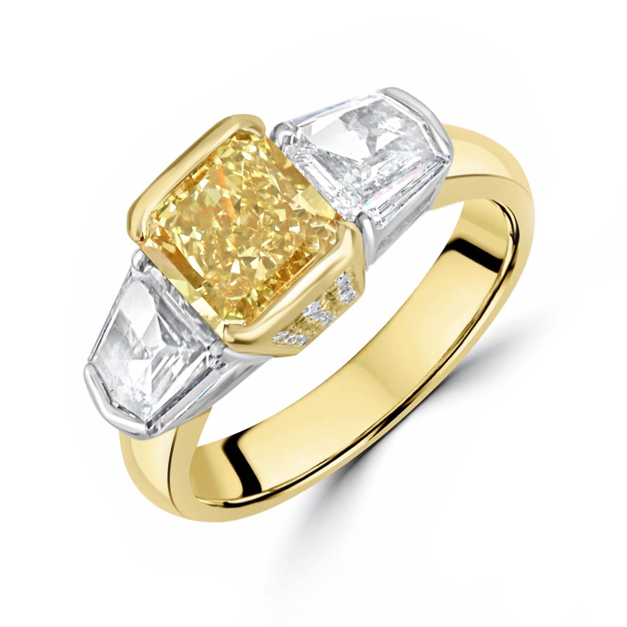 18ct Mixed Gold Three Stone Ring with Circa 1.6ct Yellow Center Stone and Trapezium Outers