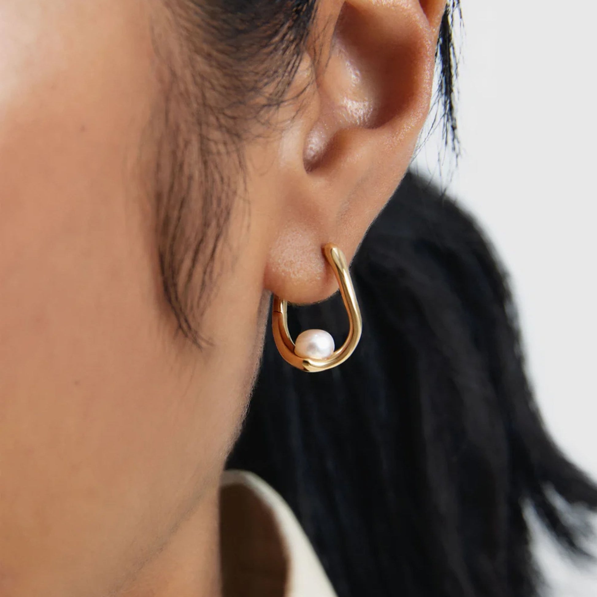 PDPAOLA 18ct Gold Plated Sterling Silver 'La Perla Aura' Hoop Earrings