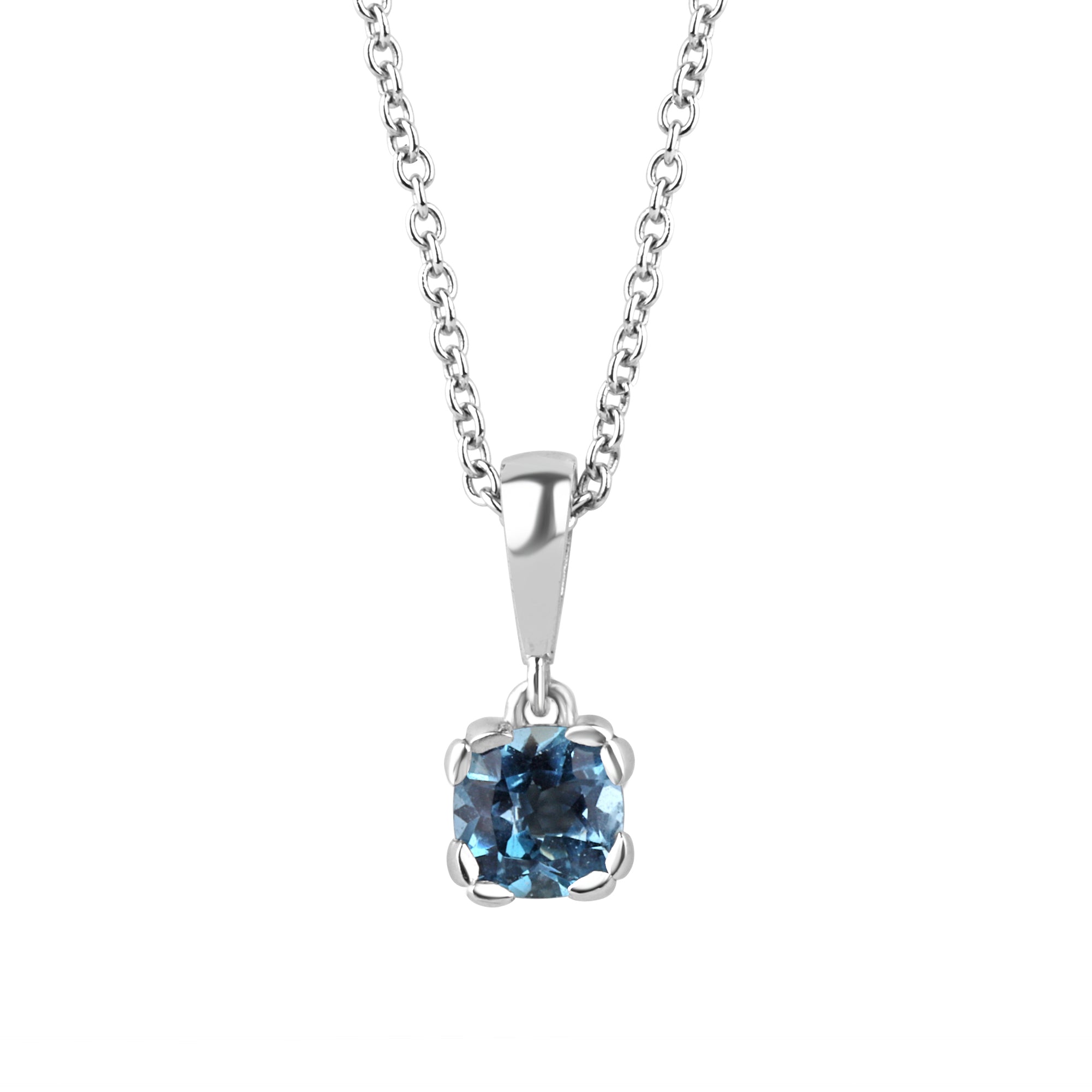 18ct White Gold 4 Split Claw Pendant With Aquamarine and 18" Trace Chain