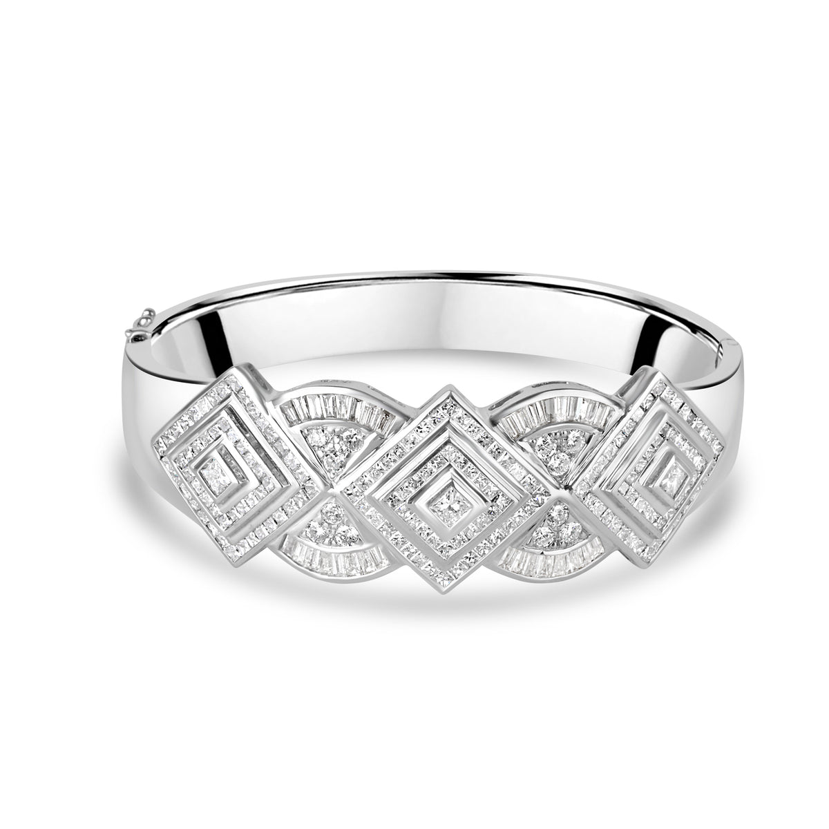 18ct White Gold Art Deco Style Diamond Pre-Owned Bangle