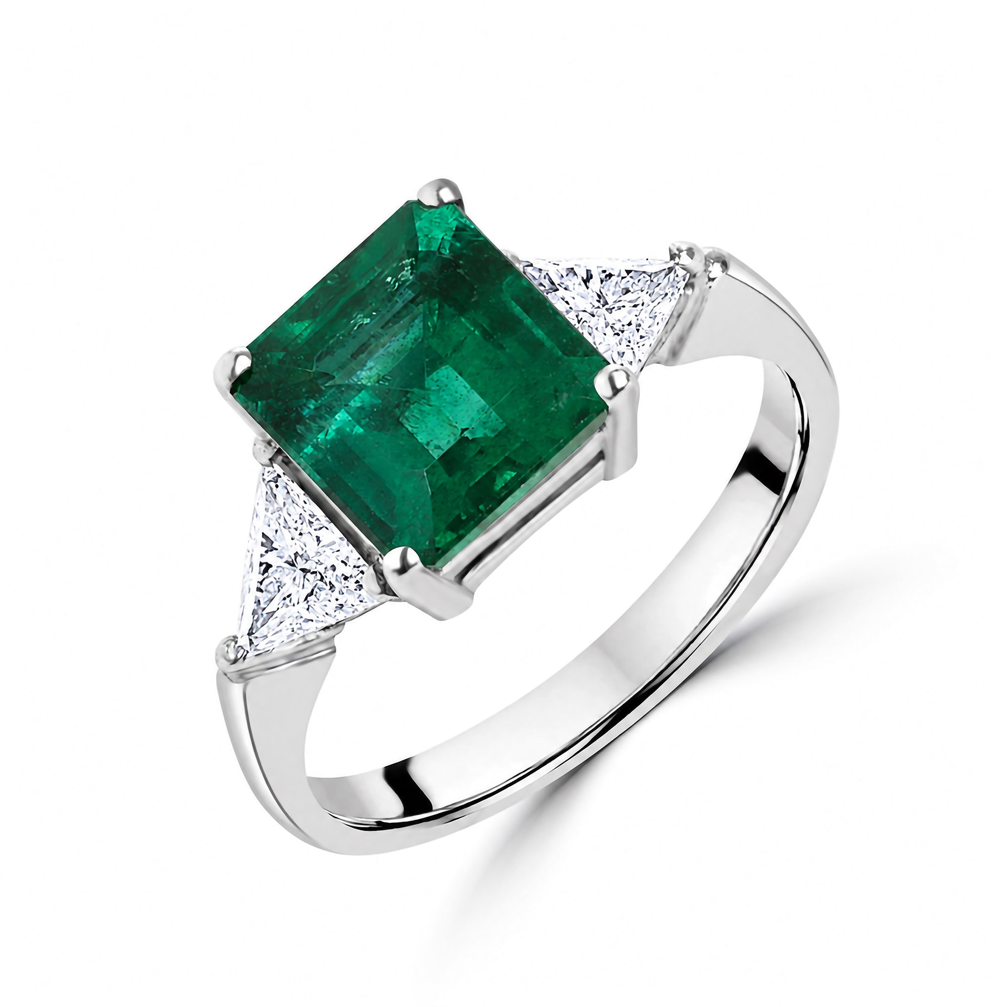 18ct White Gold Dress Ring With With Emerald and Diamonds
