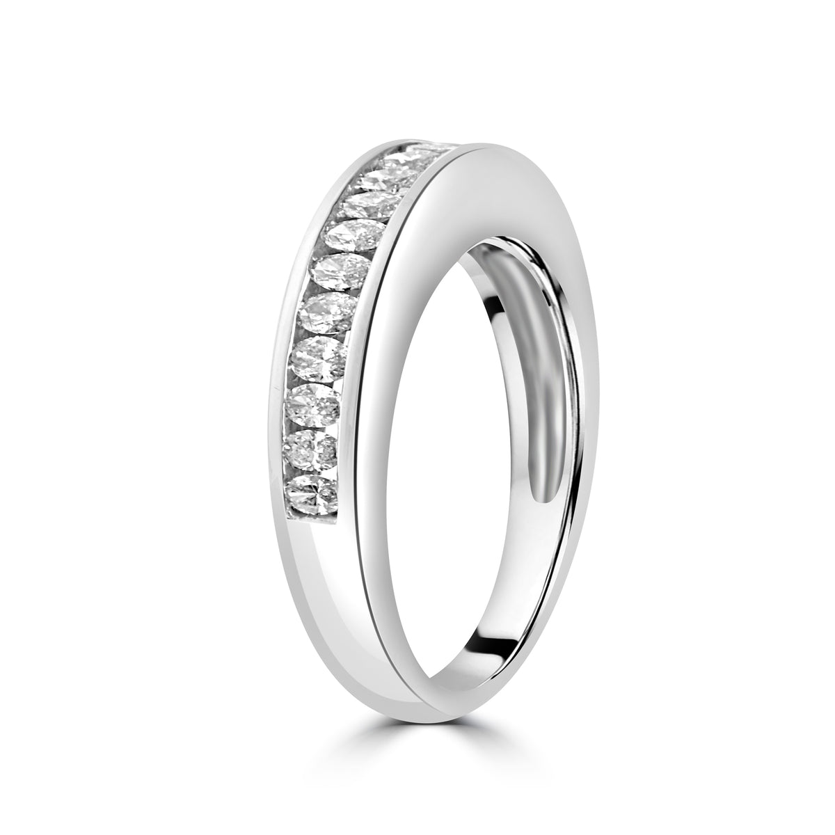 18ct White Gold Oval Diamond Eternity Style Pre-Owned Ring