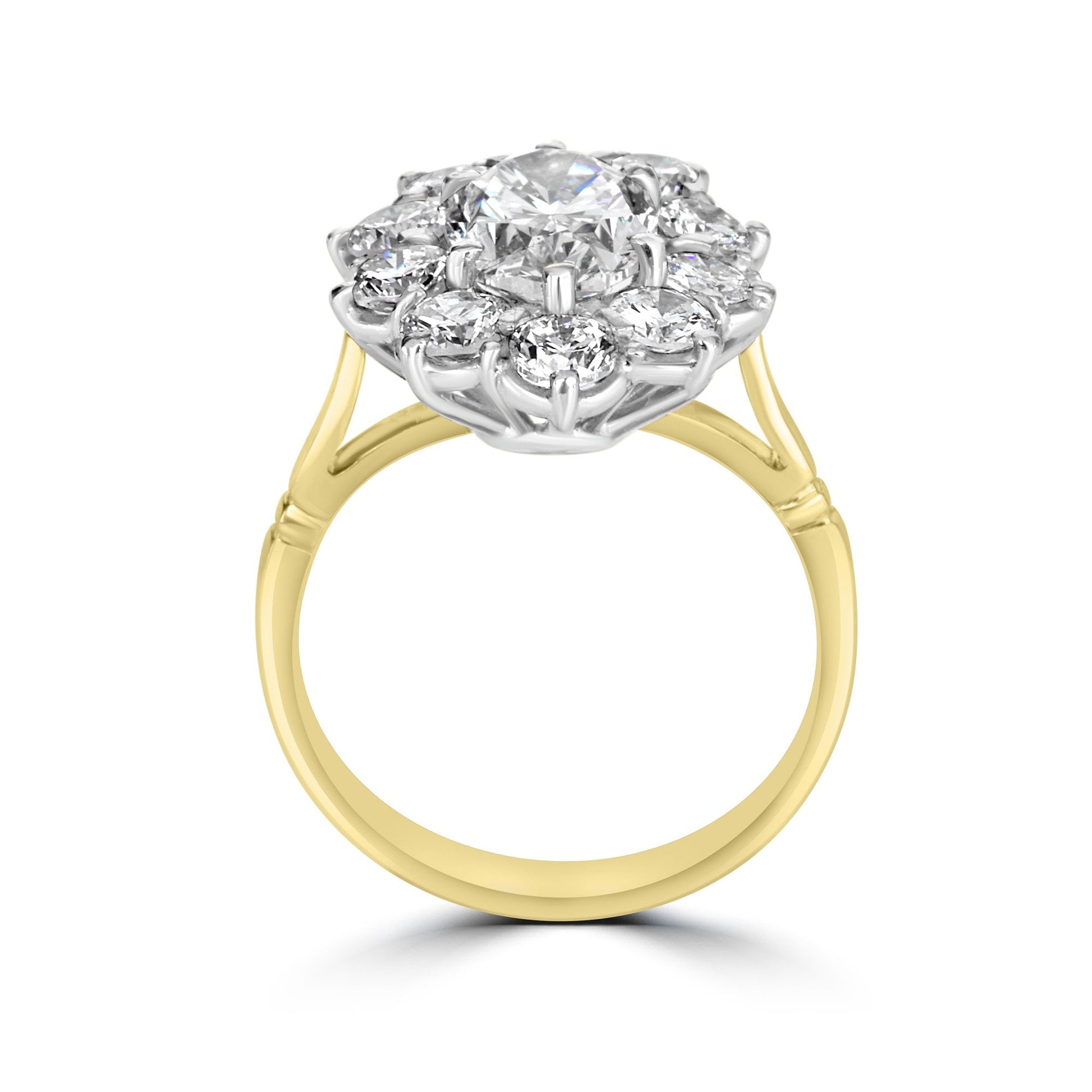 18ct Yellow Gold 1.50ct Oval Diamond Halo Ring Pre-Owned