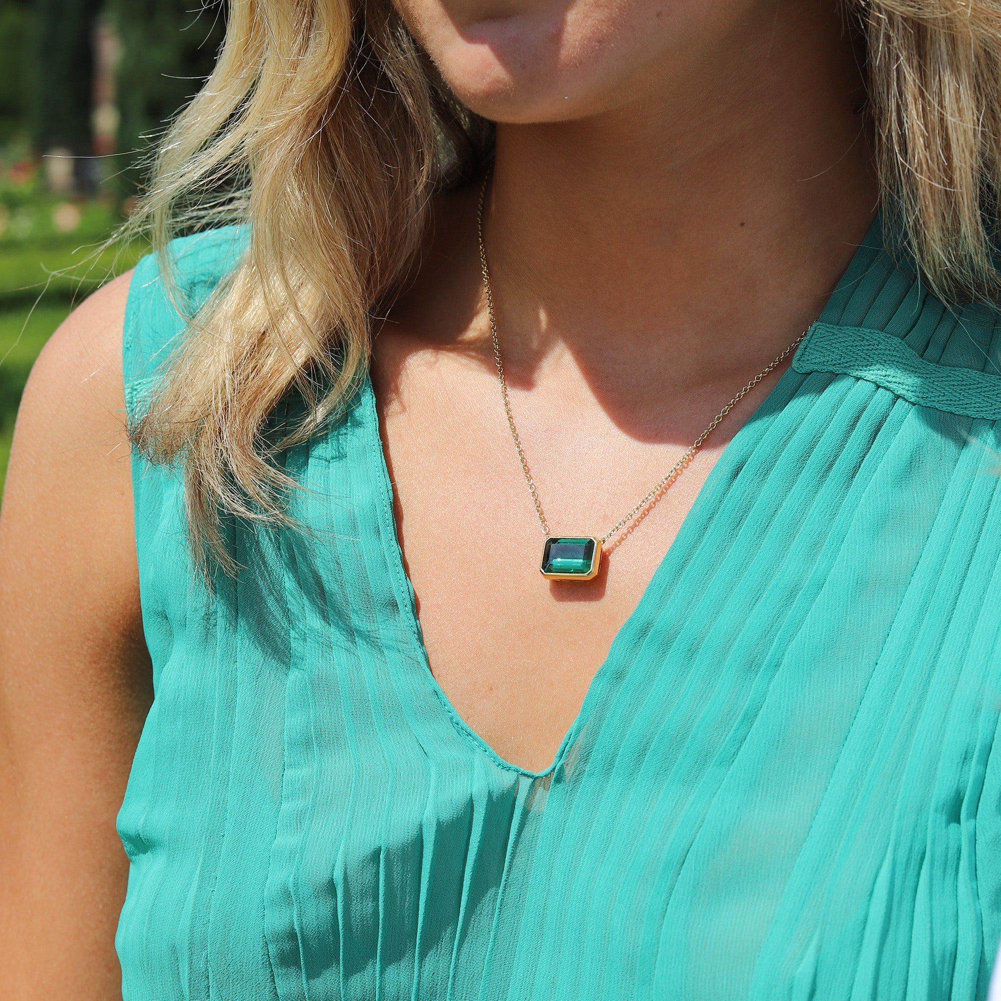 18ct Yellow Gold 7.22ct Octagonal Green Tourmaline Necklace