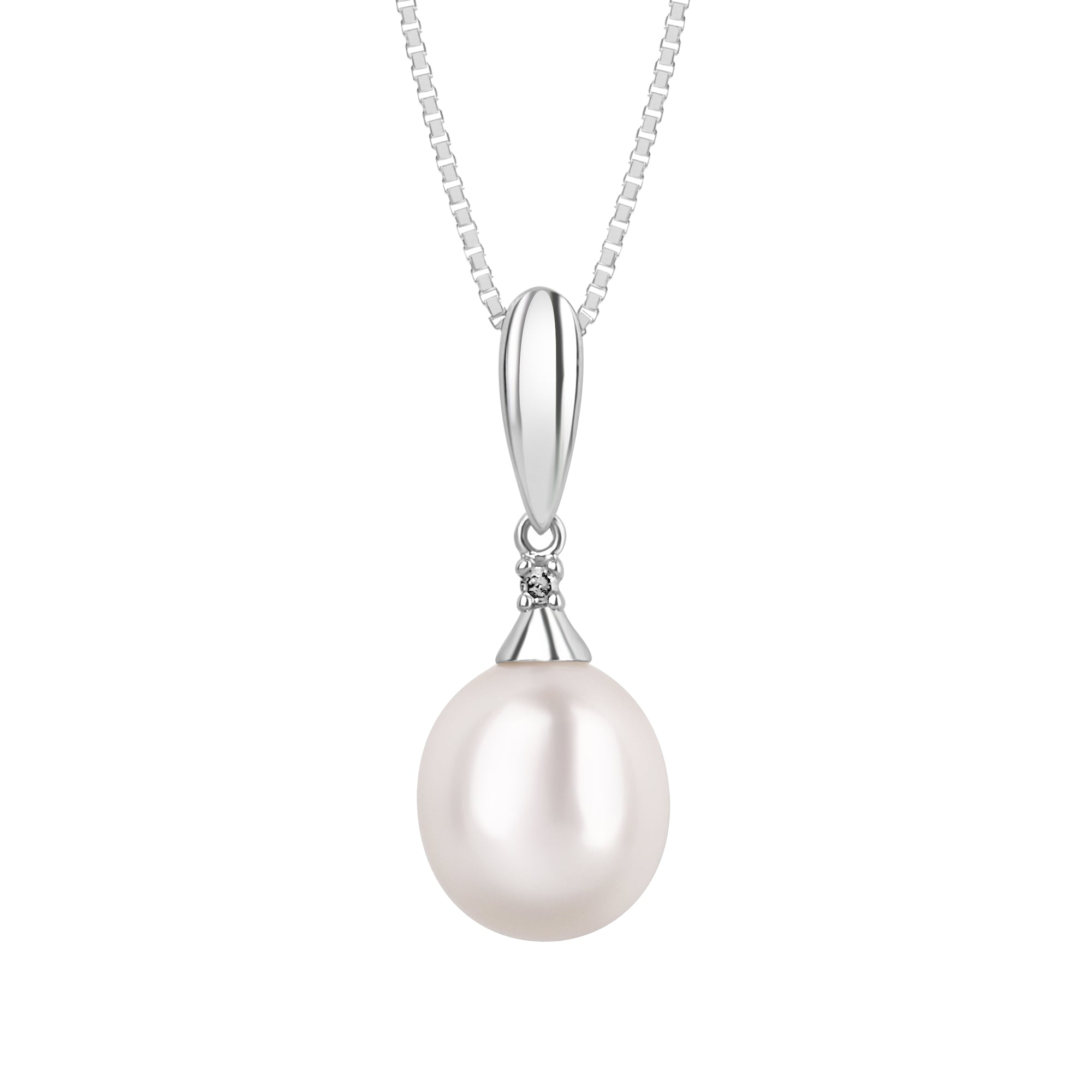 9ct White Gold White Freshwater Pearl and Diamond Necklace