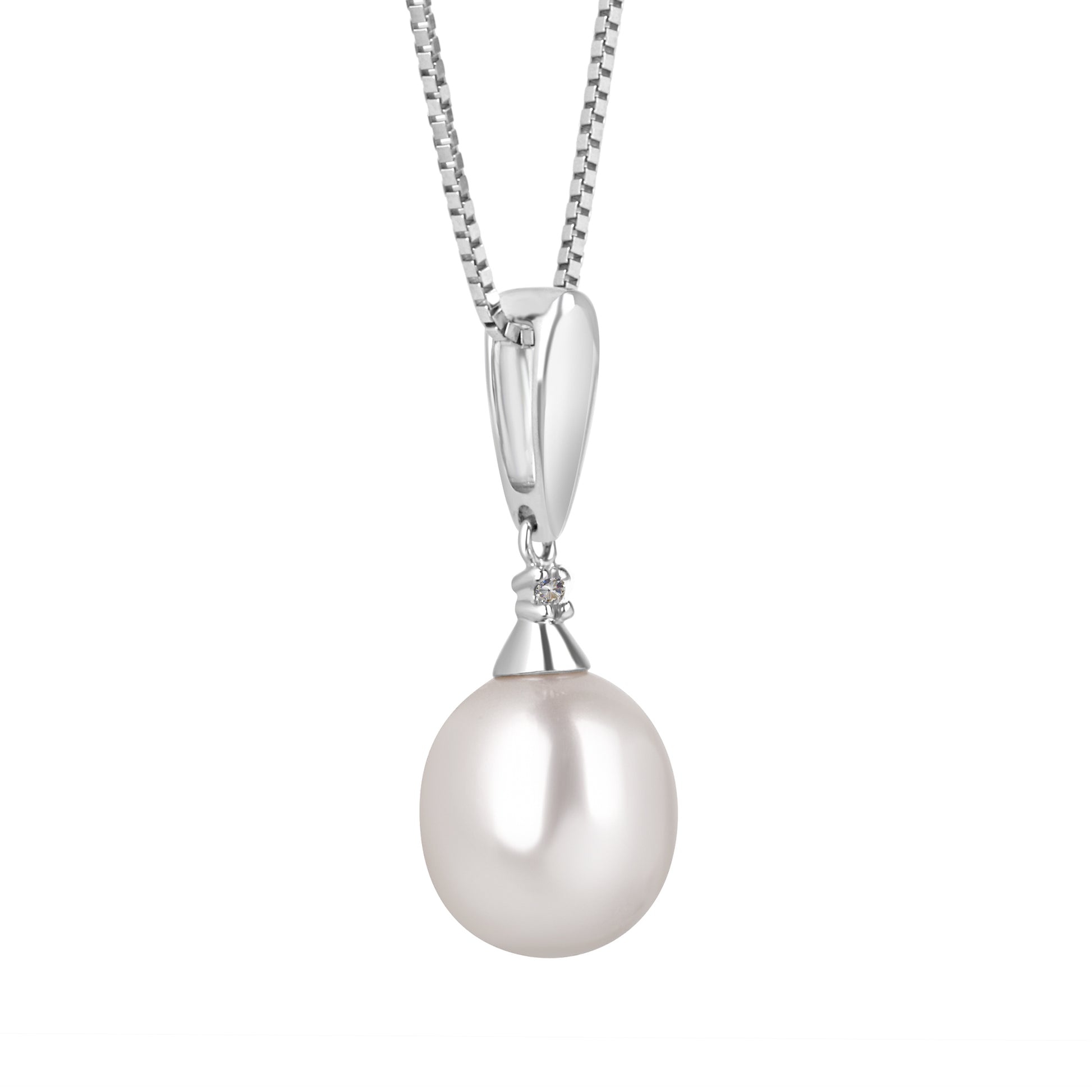 9ct White Gold White Freshwater Pearl and Diamond Necklace