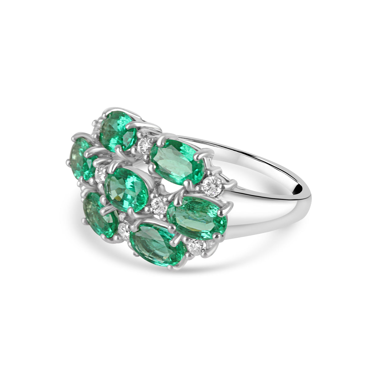 9ct White Gold Emerald and Diamond Pre-Owned Dress Ring