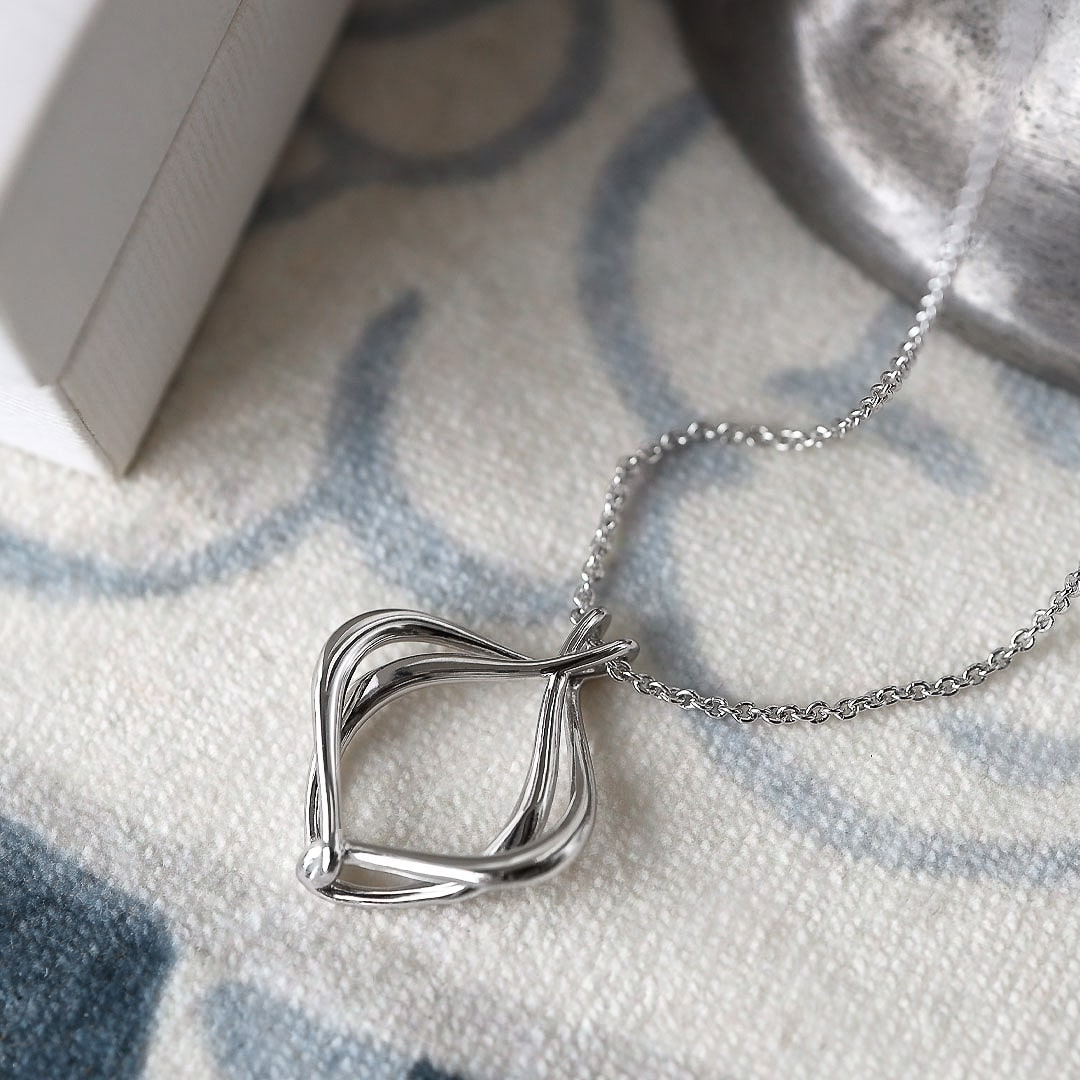 Kit Heath Sterling Silver 'Alicia' Petite Necklace