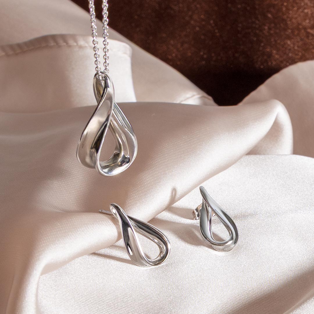 Kit Heath Sterling Silver 'Serenity' Loop Grande Stud Earrings