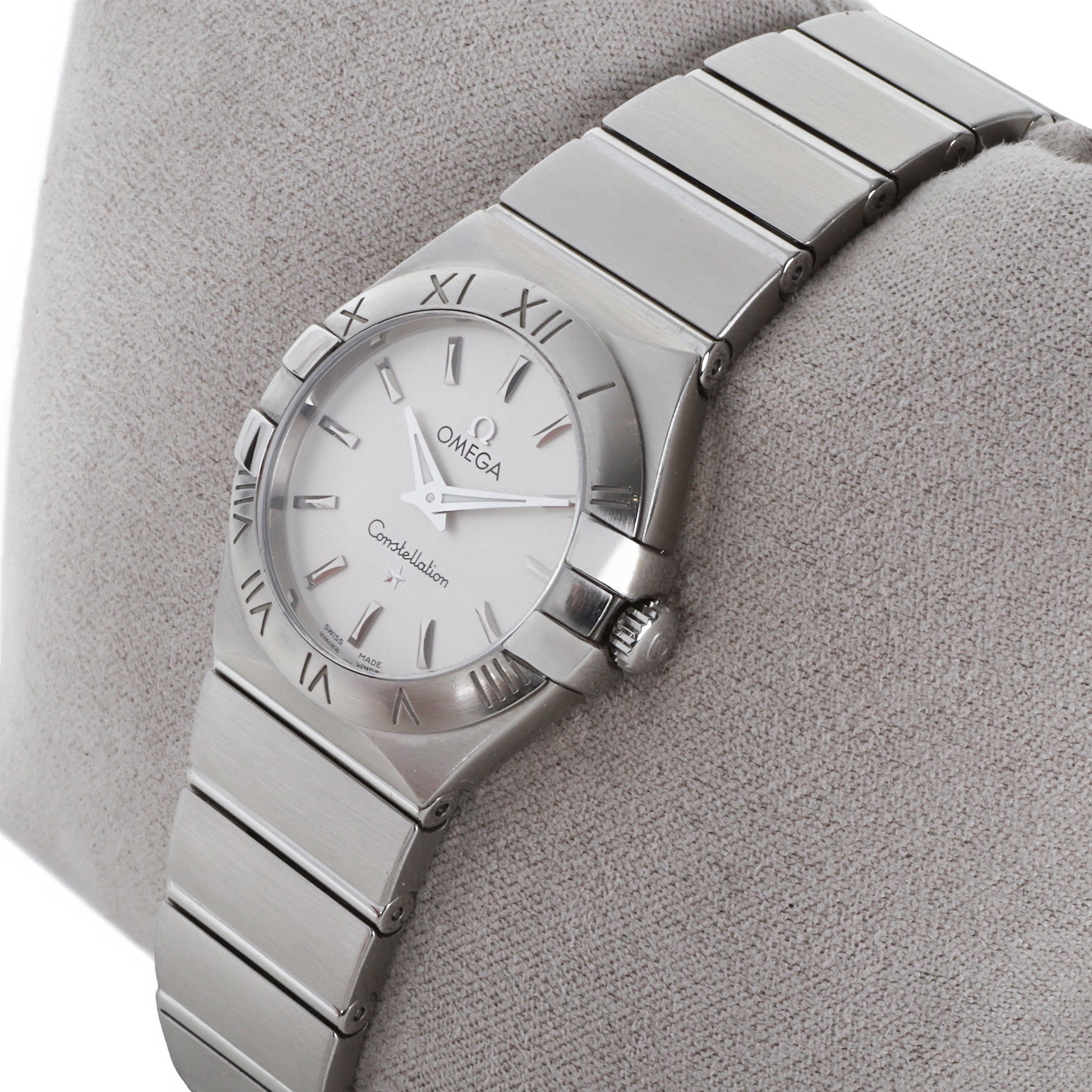 Omega Constellation Quartz Silver Dial Pre-Owned Watch