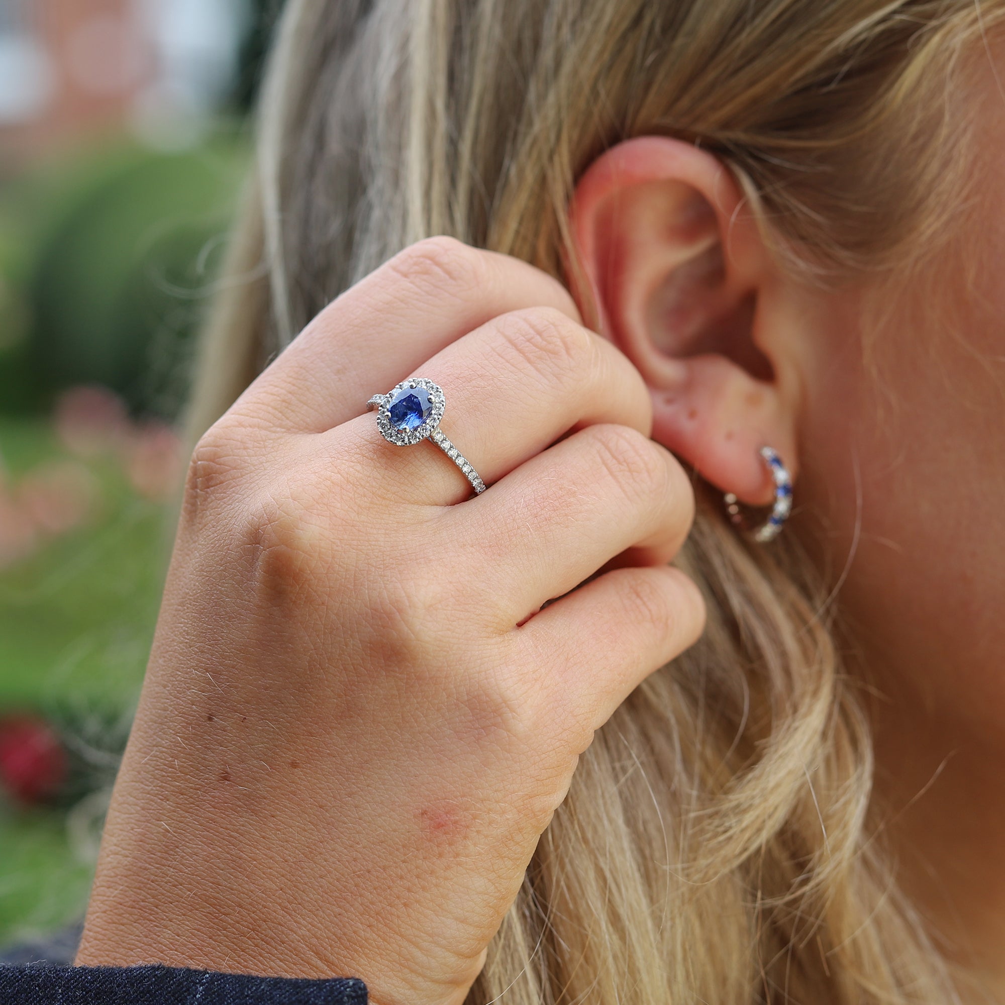 Platinum 1.03ct Oval Sapphire & Diamond Halo Ring