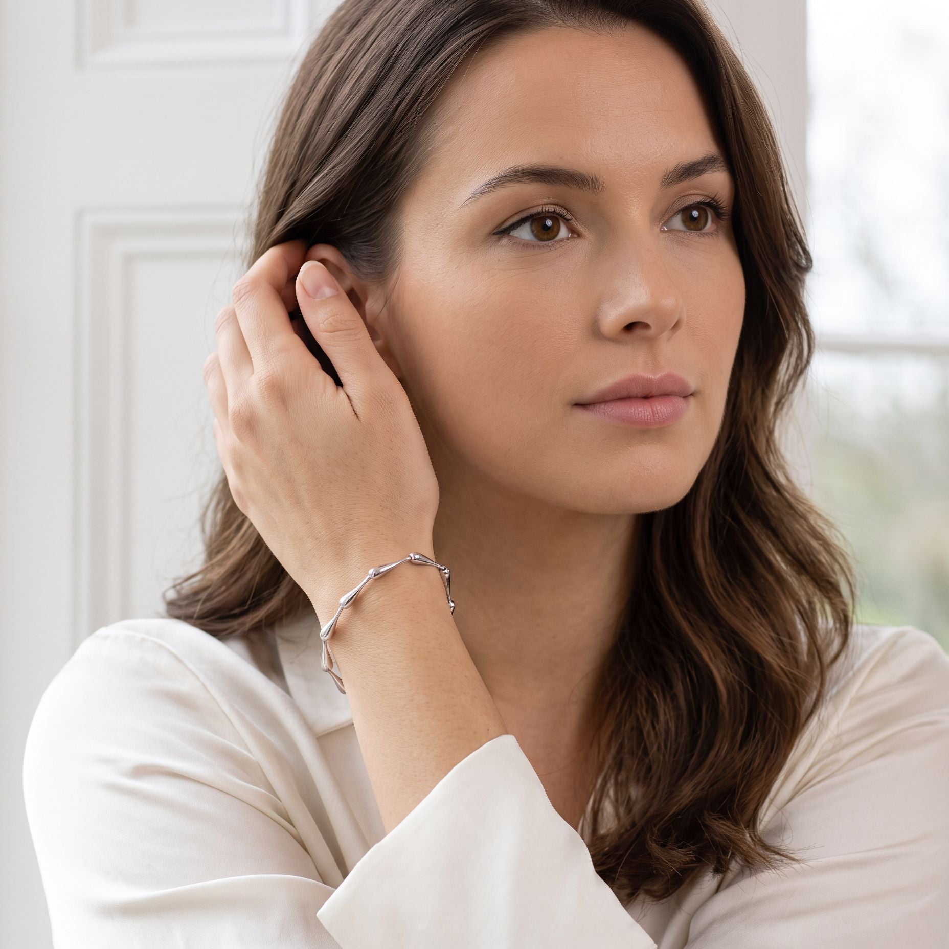 Silver Mini Long Pear-Shaped Articulated Bracelet