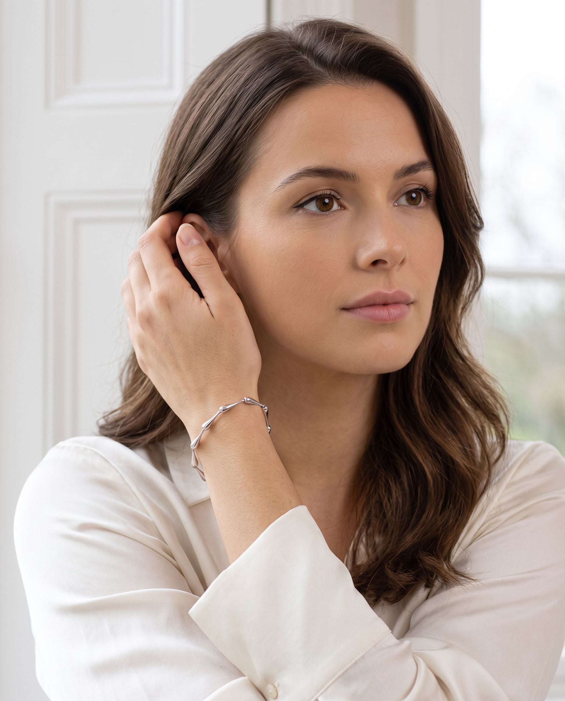 Silver Mini Long Pear-Shaped Articulated Bracelet