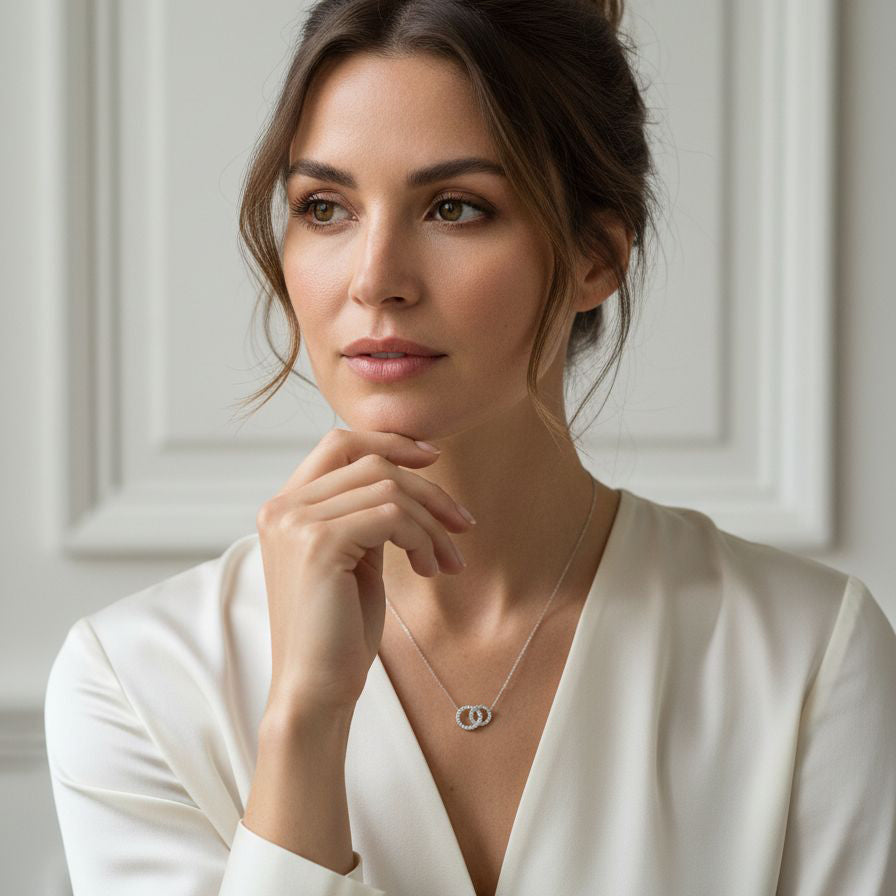 White Gold Interlocking Circle Necklace With Diamonds