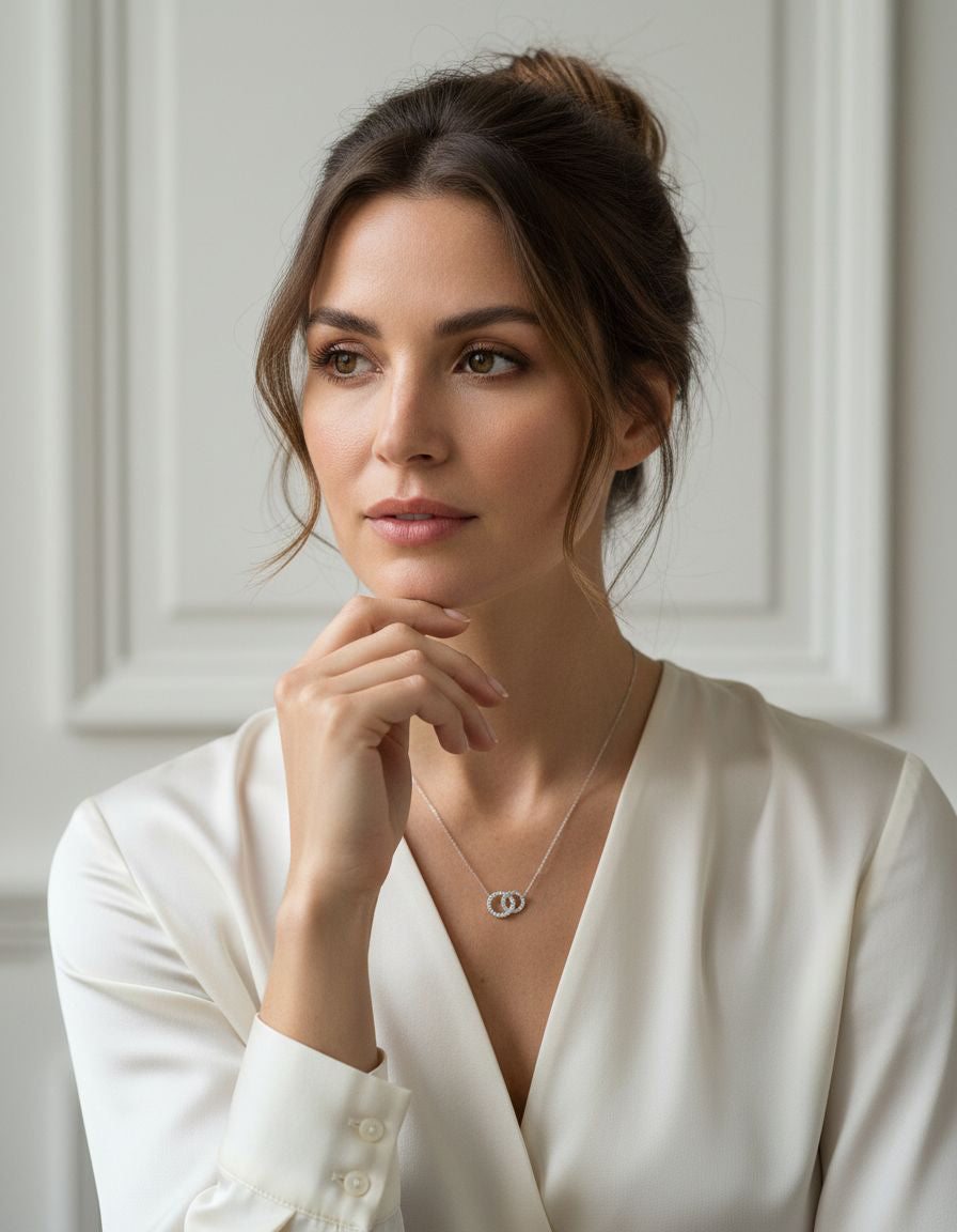 White Gold Interlocking Circle Necklace With Diamonds